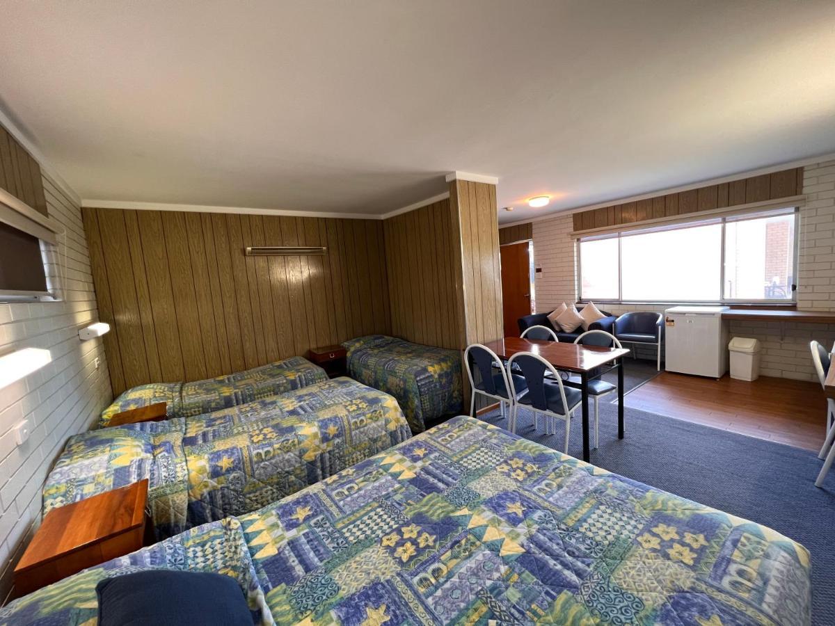 Sturt Motel 巴尔拉纳德 外观 照片